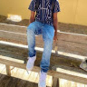 Meet your Posher, Zeze